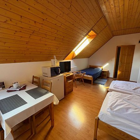 Haramia Csapszék és Fogadó Szombathely Extérieur photo